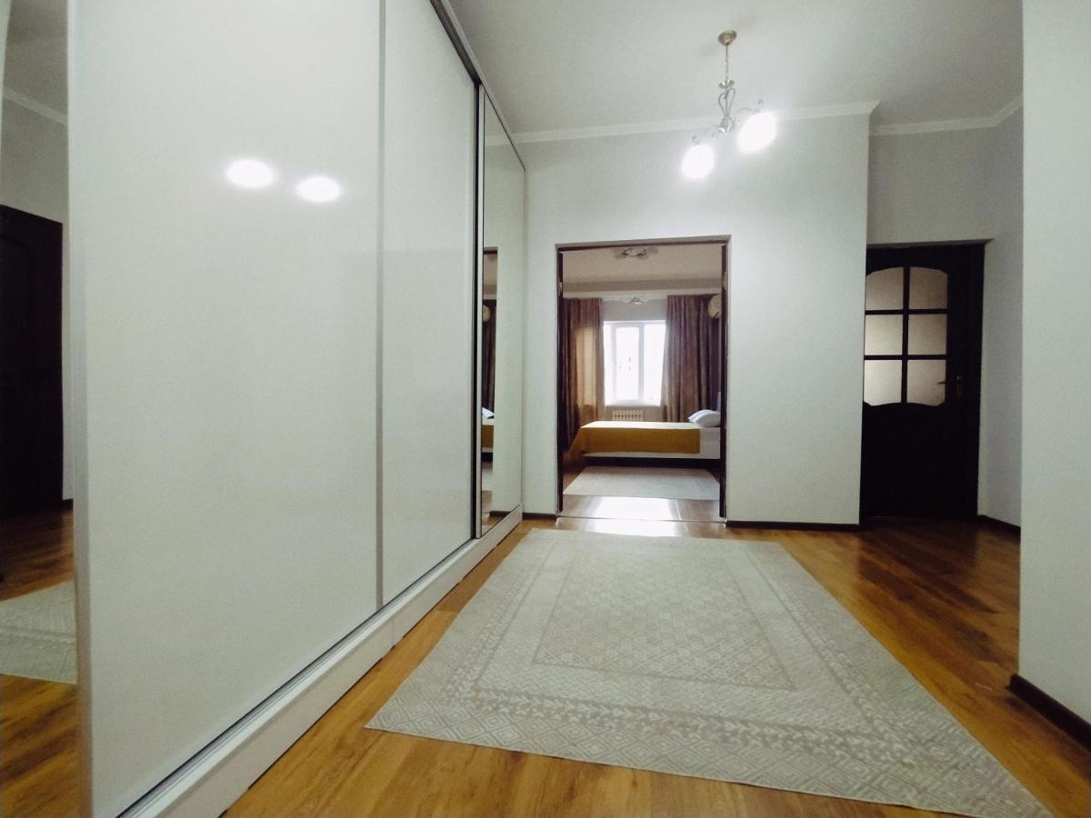 Aura On Turusbekova Street 124 Apartment Бишкек Екстериор снимка