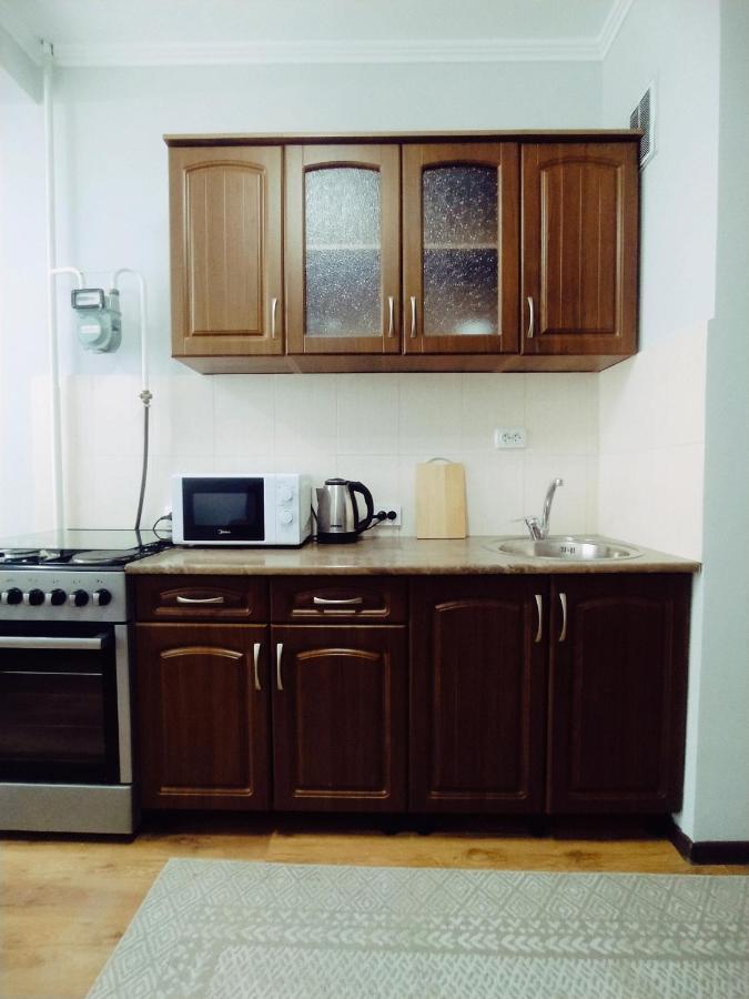 Aura On Turusbekova Street 124 Apartment Бишкек Екстериор снимка